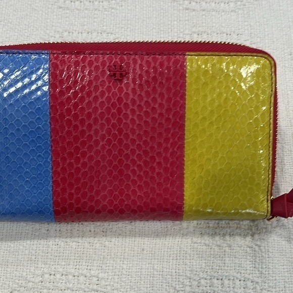 Tory Burch multicolored snake skin embossed like new wallet - Picture 10 of 10